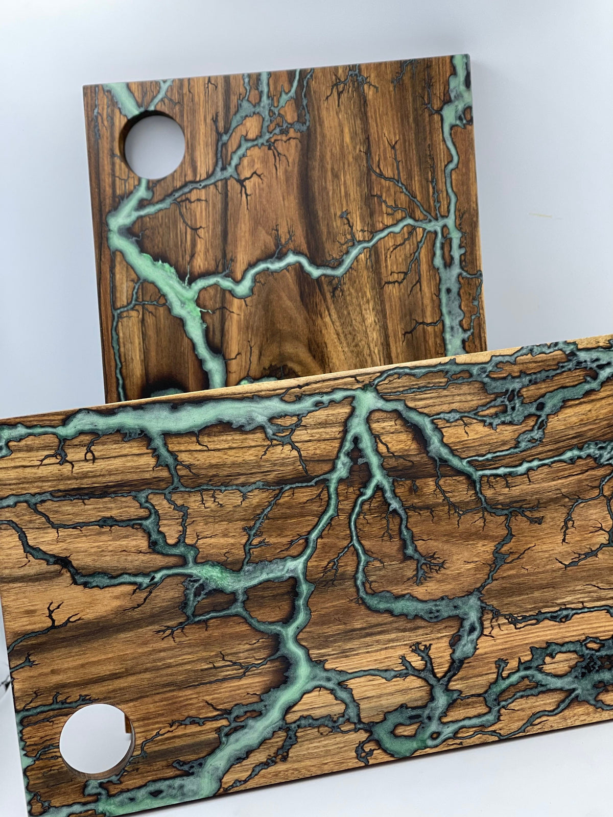 Epoxy Resin Board, Handcrafted River Board, Epoxy Resin, Wooden Serving Board, Gift Board, best gift, resin board, epoxy board,cutting board