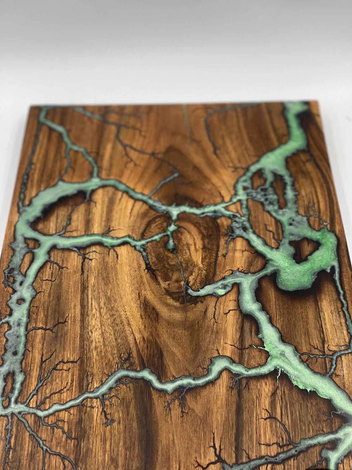 Epoxy Resin Board, Handcrafted River Board, Epoxy Resin, Wooden Serving Board, Gift Board, best gift, resin board, epoxy board,cutting board