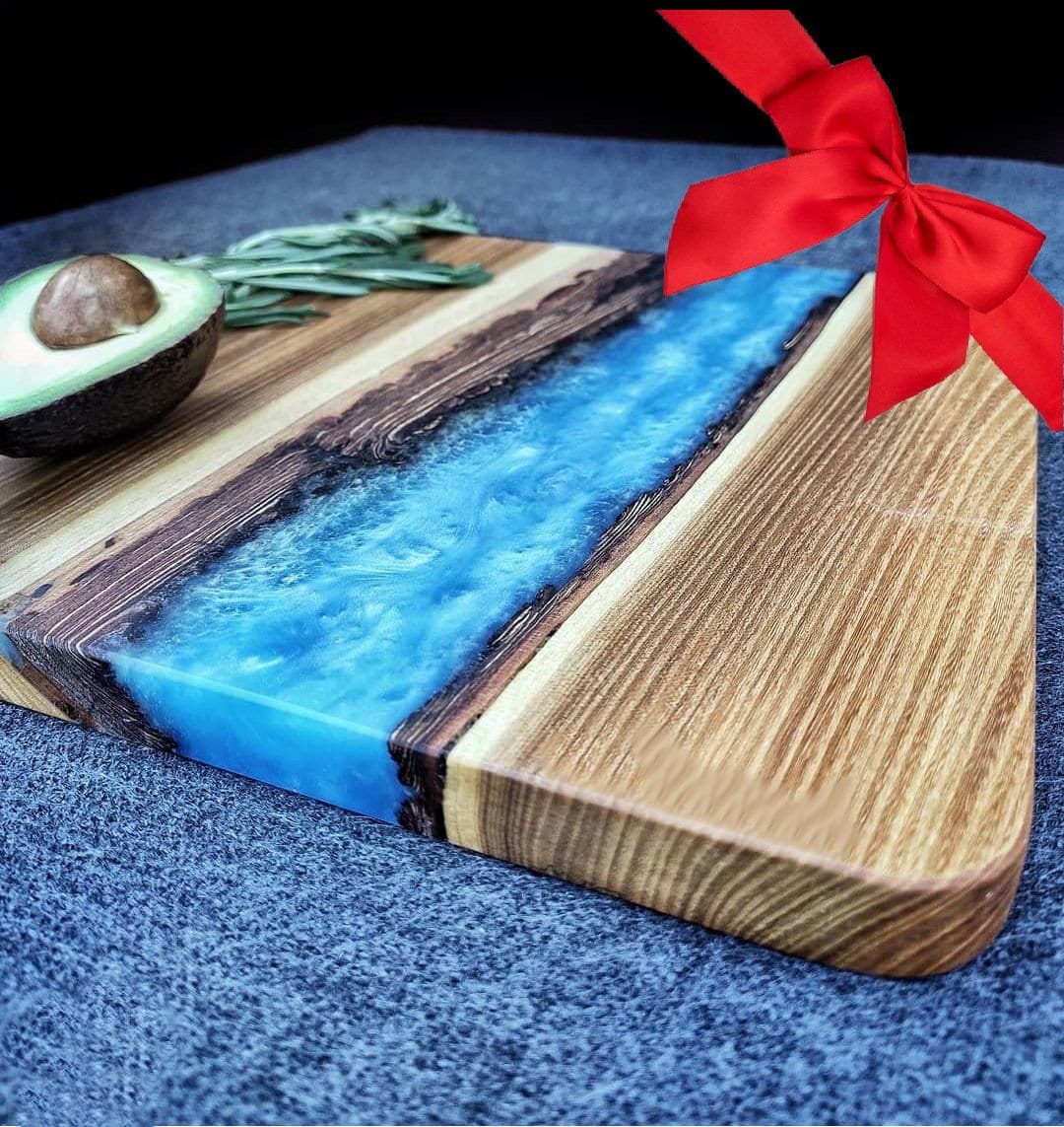 Epoxy Resin Board - A Stunning Handcrafted River Design that Elevates Any Space