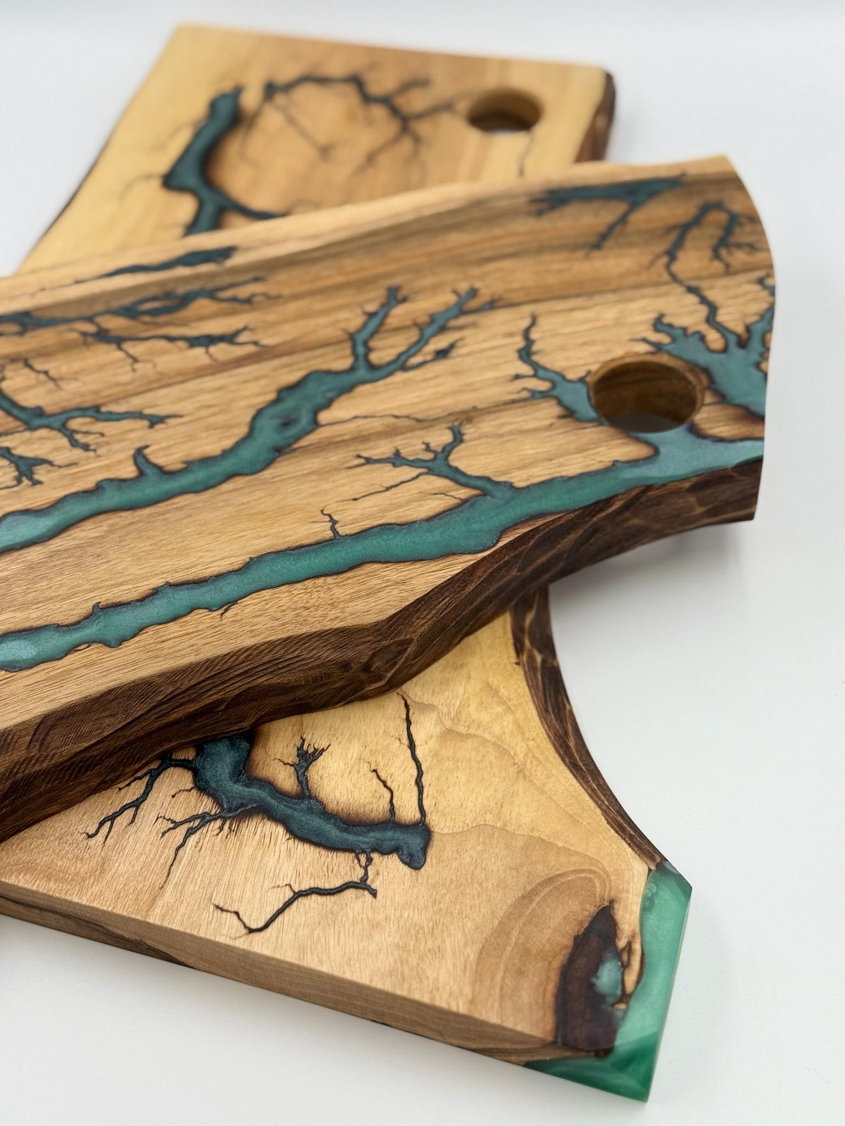 Epoxy Resin Board, Handcrafted River Board, Epoxy Resin, Wooden Serving Board, Gift Board, best gift, resin board, epoxy board,cutting board