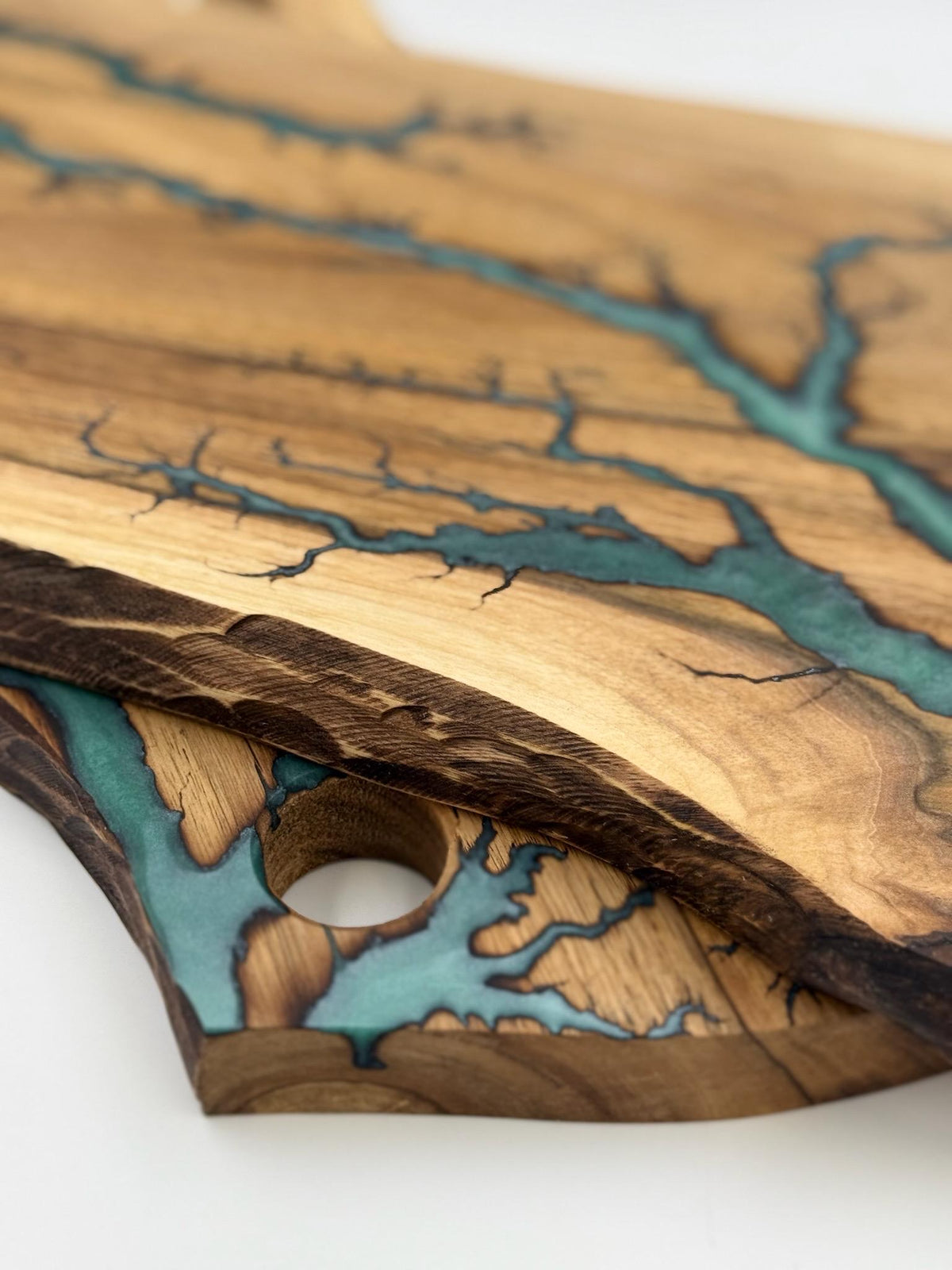 Epoxy Resin Board, Handcrafted River Board, Epoxy Resin, Wooden Serving Board, Gift Board, best gift, resin board, epoxy board,cutting board